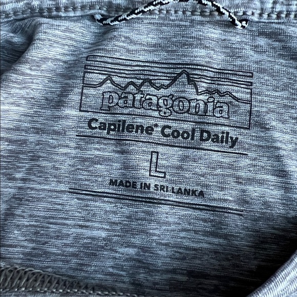 Patagonia Light Gray Men's Short Sleeve Tee - Picture 3 of 4
